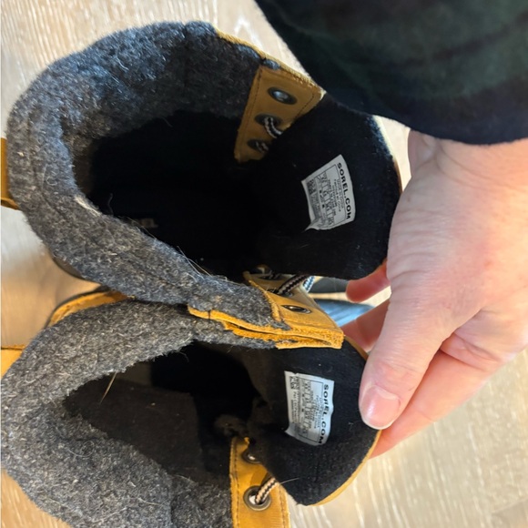 Sorel Women's Winter Boots - Black and Tan - Picture 6 of 7